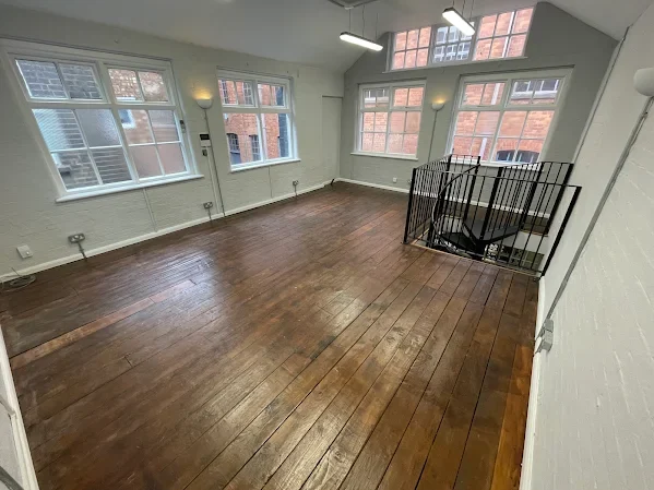 Laminate flooring installation Luton